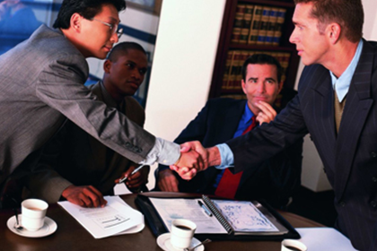 信用卡逾期能否乘坐火车？